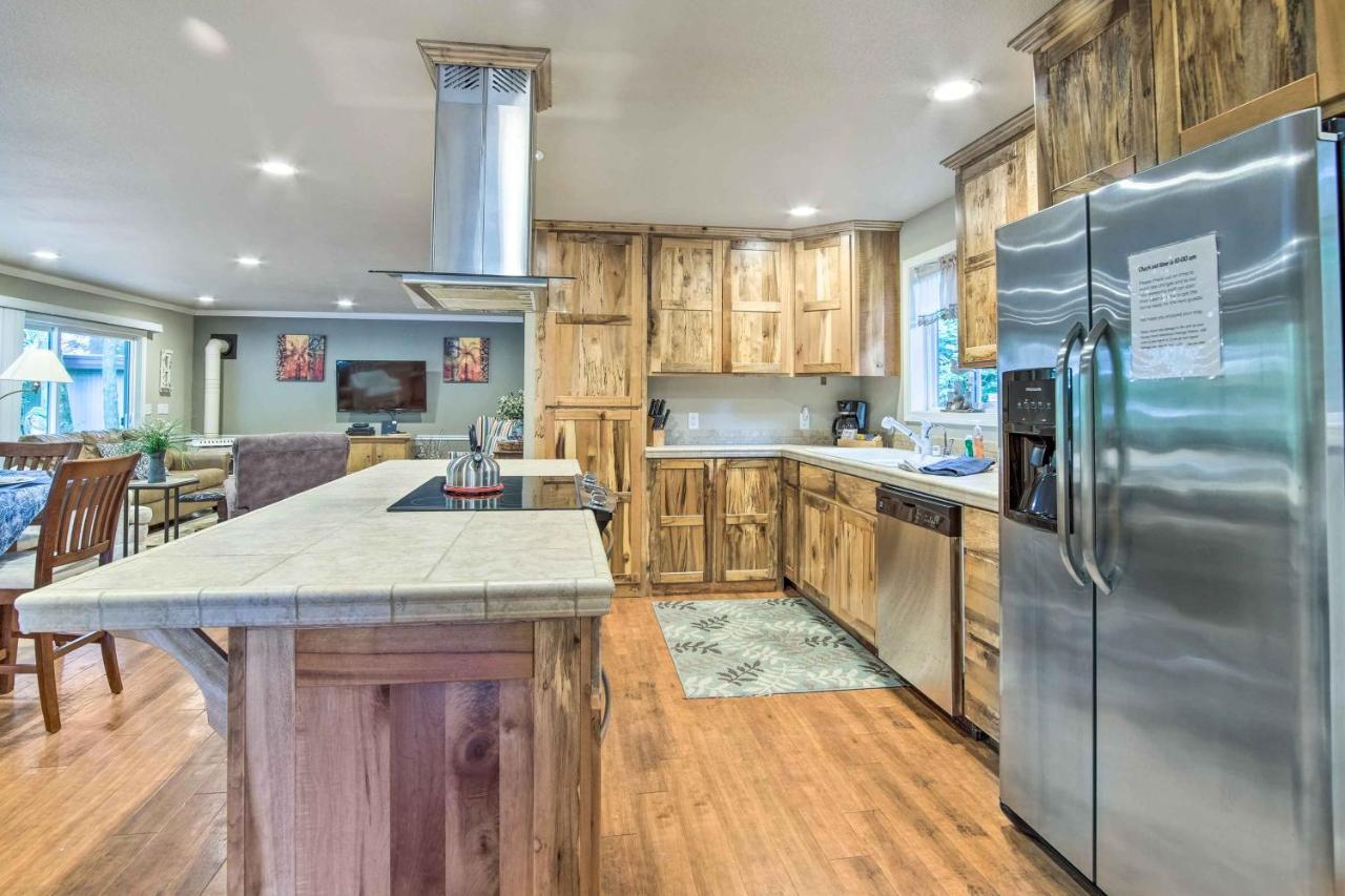 Coos Bay Retreat Less Than 2 Mi To Marina And Casino! Buitenkant foto