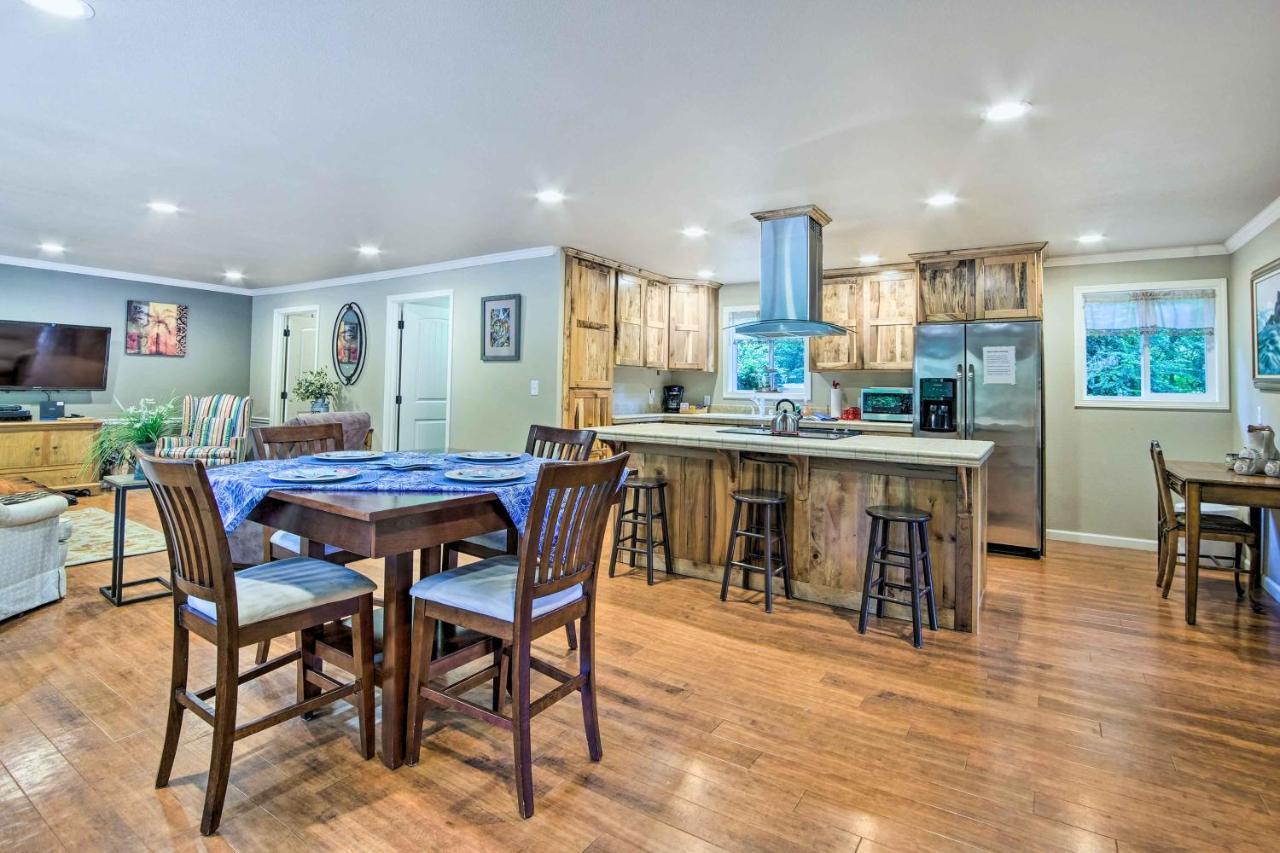 Coos Bay Retreat Less Than 2 Mi To Marina And Casino! Buitenkant foto