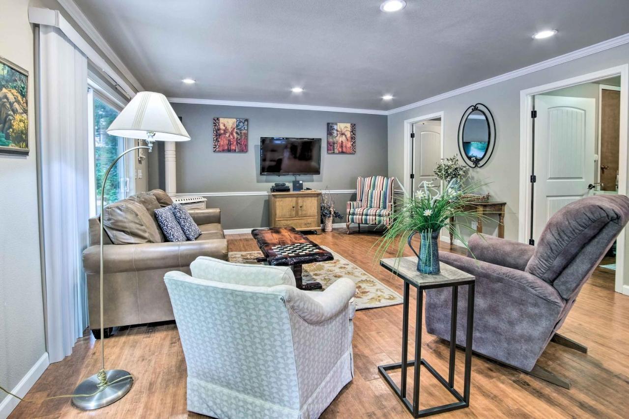 Coos Bay Retreat Less Than 2 Mi To Marina And Casino! Buitenkant foto